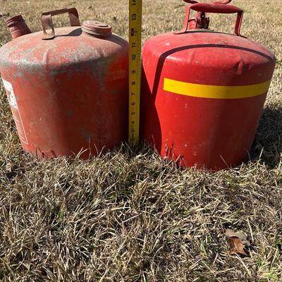 Vintage Eagle Manufacturing Company Metal Safety Gas Cans – 5 Gallon – Pair