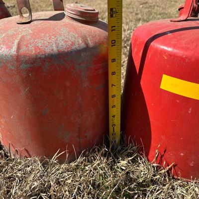 Vintage Eagle Manufacturing Company Metal Safety Gas Cans – 5 Gallon – Pair