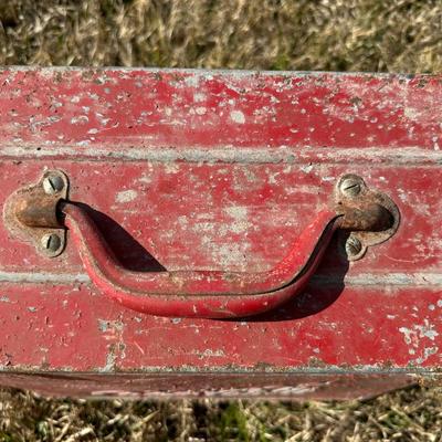 Barn Find Vintage Coca-Cola Metal Ice Chest Cooler – Embossed Logo – Cavalier Corp