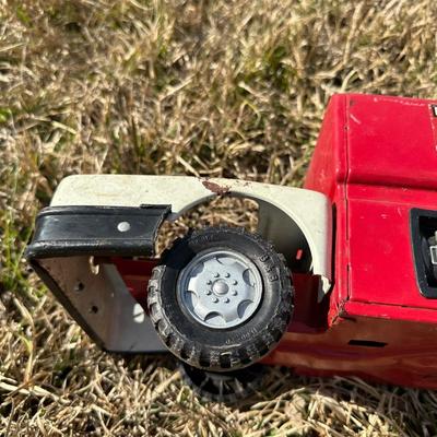 Vintage Texaco Pressed Steel Toy Tanker Trucks (2) – Oil / Fuel Truck Lot – Original Paint