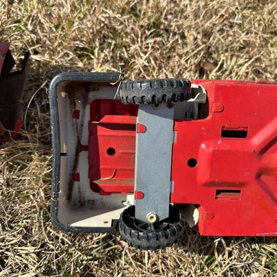 Vintage Texaco Pressed Steel Toy Tanker Trucks (2) – Oil / Fuel Truck Lot – Original Paint