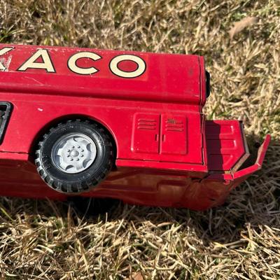 Vintage Texaco Pressed Steel Toy Tanker Trucks (2) – Oil / Fuel Truck Lot – Original Paint