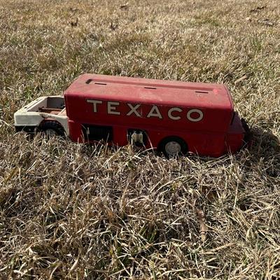 Vintage Texaco Pressed Steel Toy Tanker Trucks (2) – Oil / Fuel Truck Lot – Original Paint