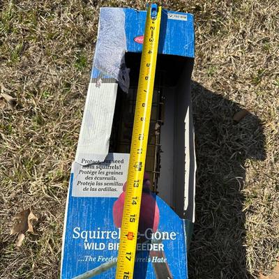 Perky-Pet Squirrel-Be-Gone Wild Bird Feeder – Metal Cage, Adjustable, 3.4 lb Capacity