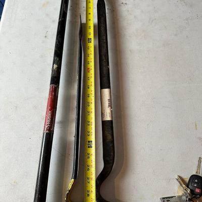 Lot of 3 Heavy-Duty Pry Bars & Digging Bar – Husky + Assorted Crow Bars (20”–70”)