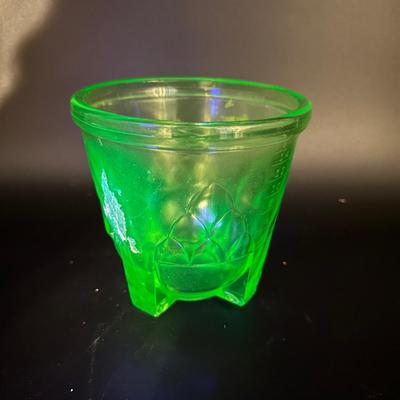 Vintage Green Vaseline / Uranium Glass Measuring Cup