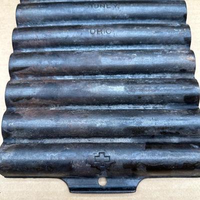 Antique Wagner Ware Cast Iron Bread Stick Pan No. 0 – Sidney, Ohio