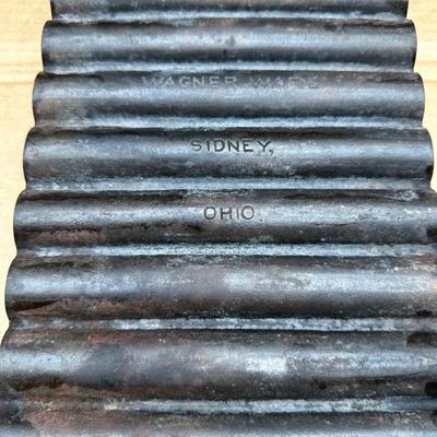 Antique Wagner Ware Cast Iron Bread Stick Pan No. 0 – Sidney, Ohio