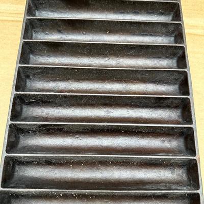 Antique Wagner Ware Cast Iron Bread Stick Pan No. 0 – Sidney, Ohio
