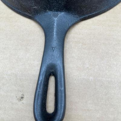 Vintage Wagner Ware No. 6 Cast Iron Grill Skillet