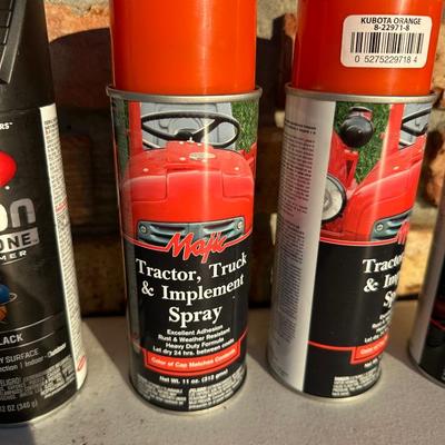 Kubota Orange Tractor & Implement Spray Paint + Krylon Fusion Matte Black – New (Lot)