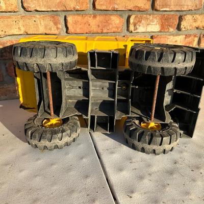Vintage Tonka 354 Dump Truck – Pressed Steel & Plastic – Working Bed