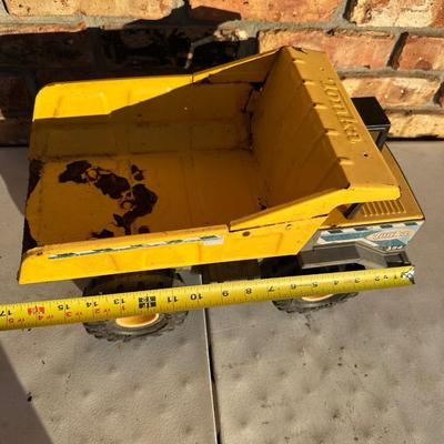 Vintage Tonka 354 Dump Truck – Pressed Steel & Plastic – Working Bed