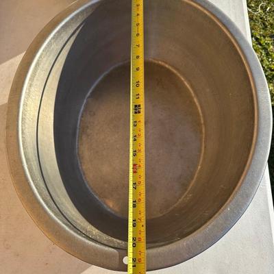 3) Large Galvanized / Aluminum Utility Wash Tubs – Vintage Farm / Cooking Use