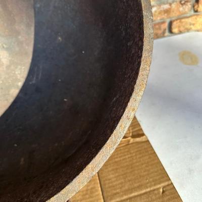 Large Antique Cast Iron Cauldron Pot with Three Legs & Bail Handles