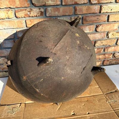 Large Antique Cast Iron Cauldron Pot with Three Legs & Bail Handles