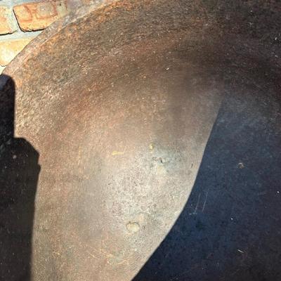 Large Antique Cast Iron Cauldron Pot with Three Legs & Bail Handles