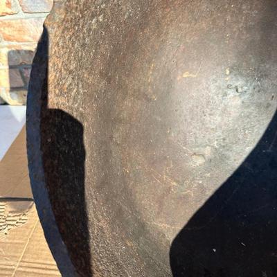 Large Antique Cast Iron Cauldron Pot with Three Legs & Bail Handles