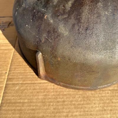 King Kooker Cast Iron Cauldron / Cracklin Pot with Three Legs & Side Handles