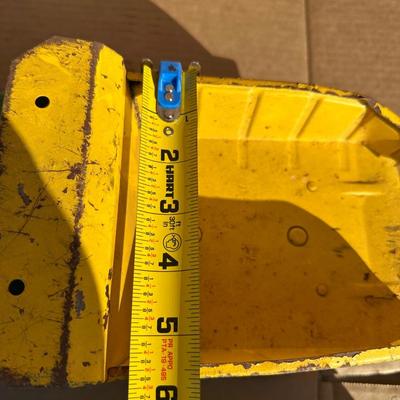 Vintage Tonka Pressed Steel Truck Lot – Dump Truck & Chevrolet Road Runner Pickup