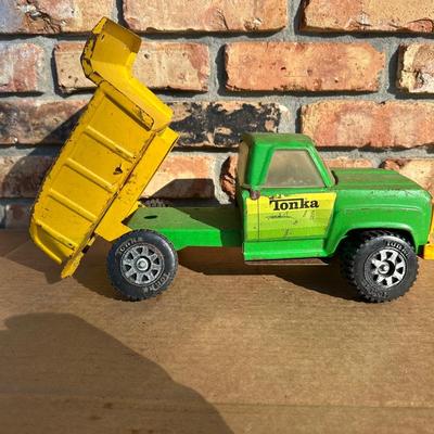 Vintage Tonka Pressed Steel Truck Lot – Dump Truck & Chevrolet Road Runner Pickup