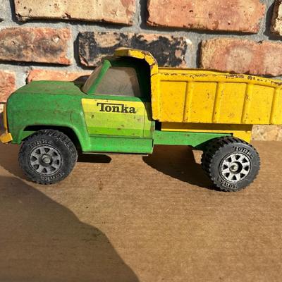 Vintage Tonka Pressed Steel Truck Lot – Dump Truck & Chevrolet Road Runner Pickup