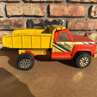 Vintage Tonka Construction Dump Truck – Pressed Steel, Red & Yellow, GVW 30,000