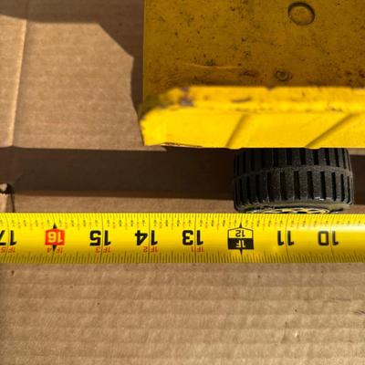 Vintage Tonka Construction Dump Truck – Pressed Steel, Red & Yellow, GVW 30,000