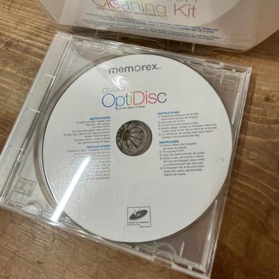 Lot 201 Memorex CD cleaner