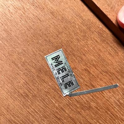 Lot 219 Jewelry boxes