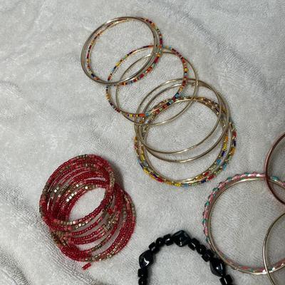 Lot 223 Bracelets Lot #1