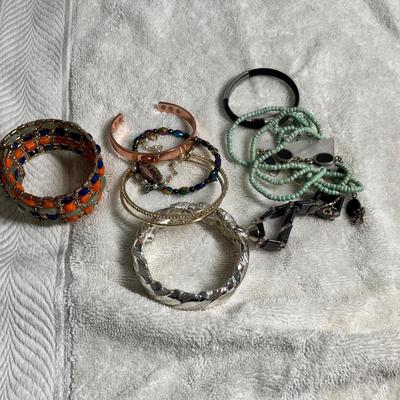 Lot 226 Bracelets Lot #3