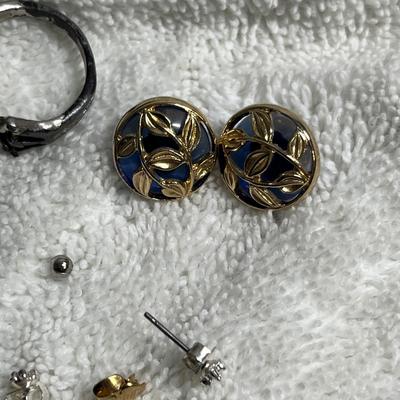 Lot 234 Vintage wood box w/ brass inlay