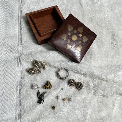 Lot 234 Vintage wood box w/ brass inlay