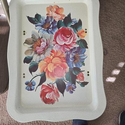 White floral tray stand