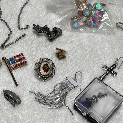 Lot 241 Assorted Jewelry