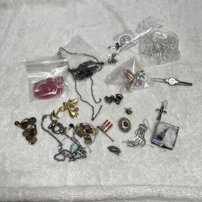 Lot 241 Assorted Jewelry