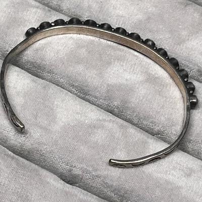 Lot 258 NA Turquoise petit point bracelet