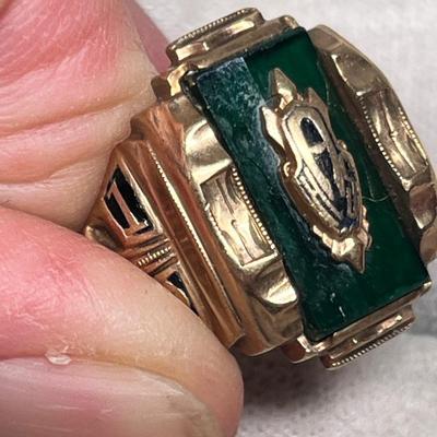 Lot 264 10K Class Ring