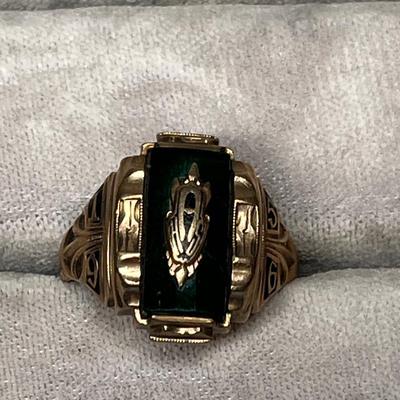 Lot 264 10K Class Ring