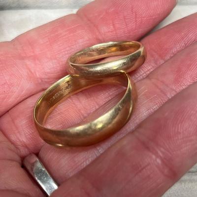 Lot 266 10K wedding bands