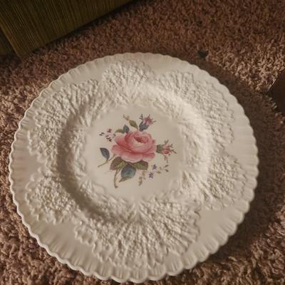 Milk glass w/ floral pattern