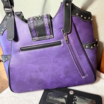 Lot 284 Western style Purse & wallet
