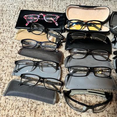 Lot 301Reading glasses