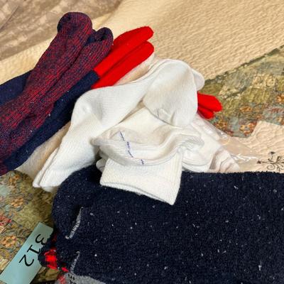 Lot 312 men's socks