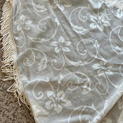 Lot 313 Curtain pieces