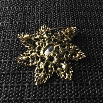 Gold tone metal flower brooch pin colorful rhinestones