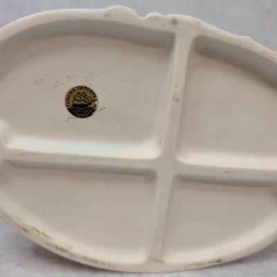 Sale Photo Thumbnail #226: Tundra Imports, INC Japan Porcelain figurine 
8.5x7x4