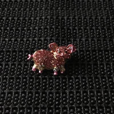 Pink rhinestone pig pin