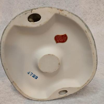 Sale Photo Thumbnail #235: Vintage Lefton China hand painted  "Storytime With Grandma" #4723
7.5x4.5x3.5